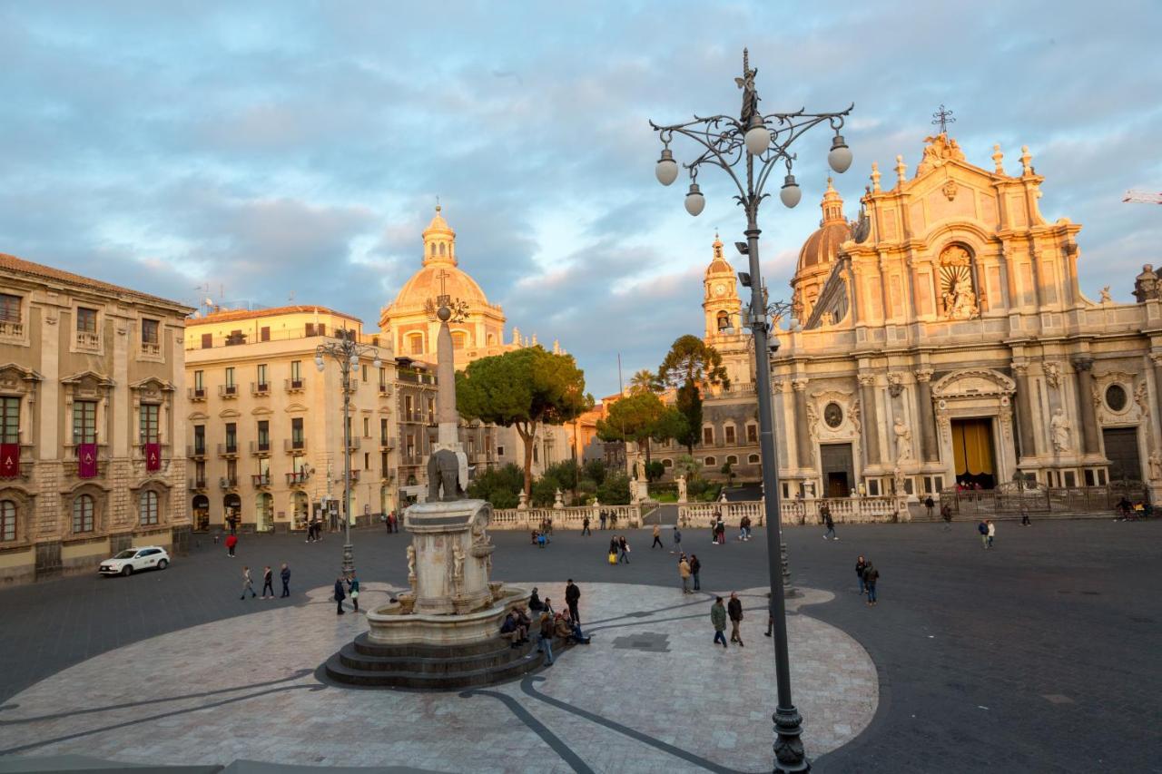 Le Suites Del Duomo House Catania Exterior photo